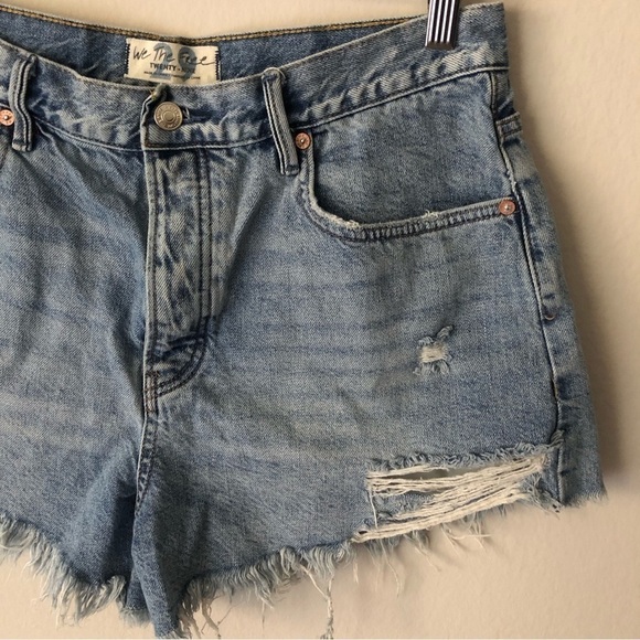 Free People We the Free Crvy Distressed Frayed Denim Shorts Size 28 - Picture 3 of 11